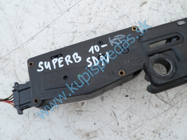 zadný zámok na piate dvere na škodu superb 2, HB, 4F9827383A, 